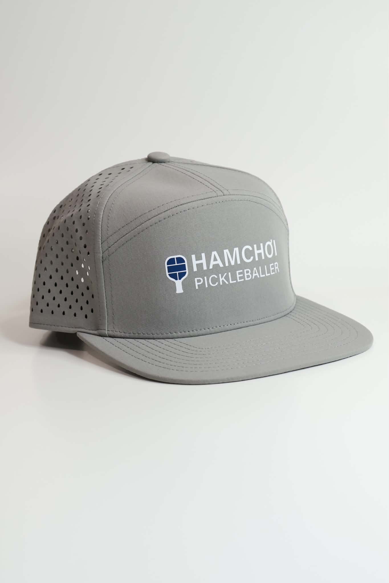 color:grey