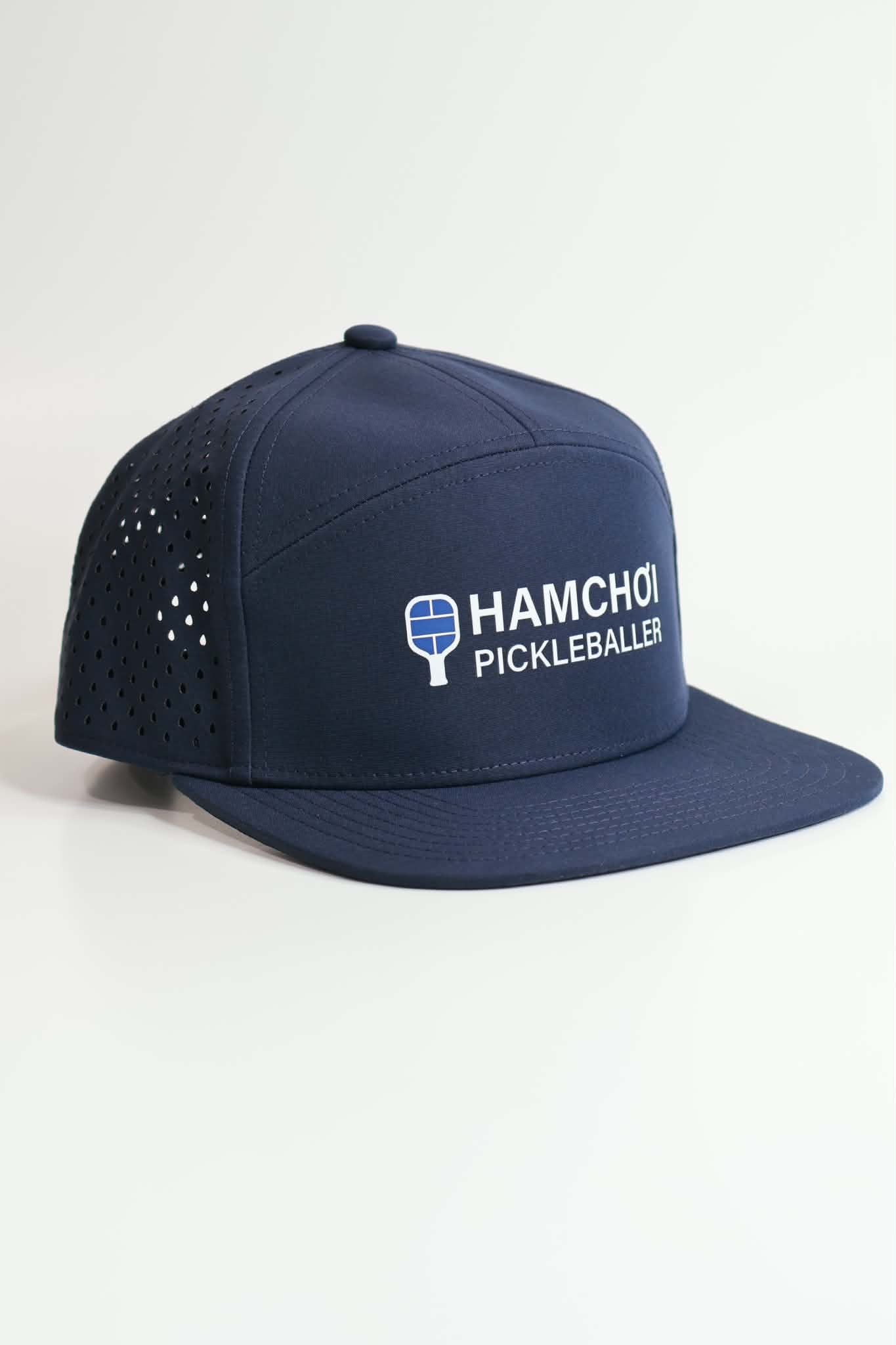 color:navy