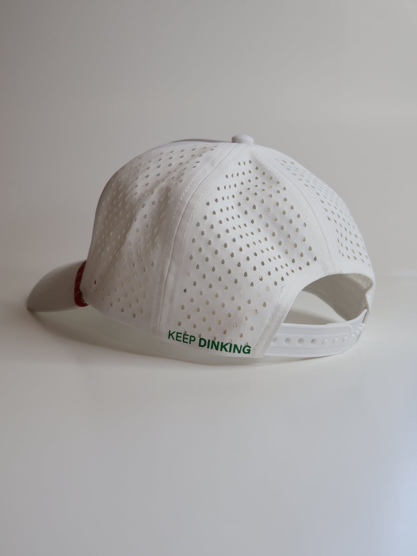 color:white rw