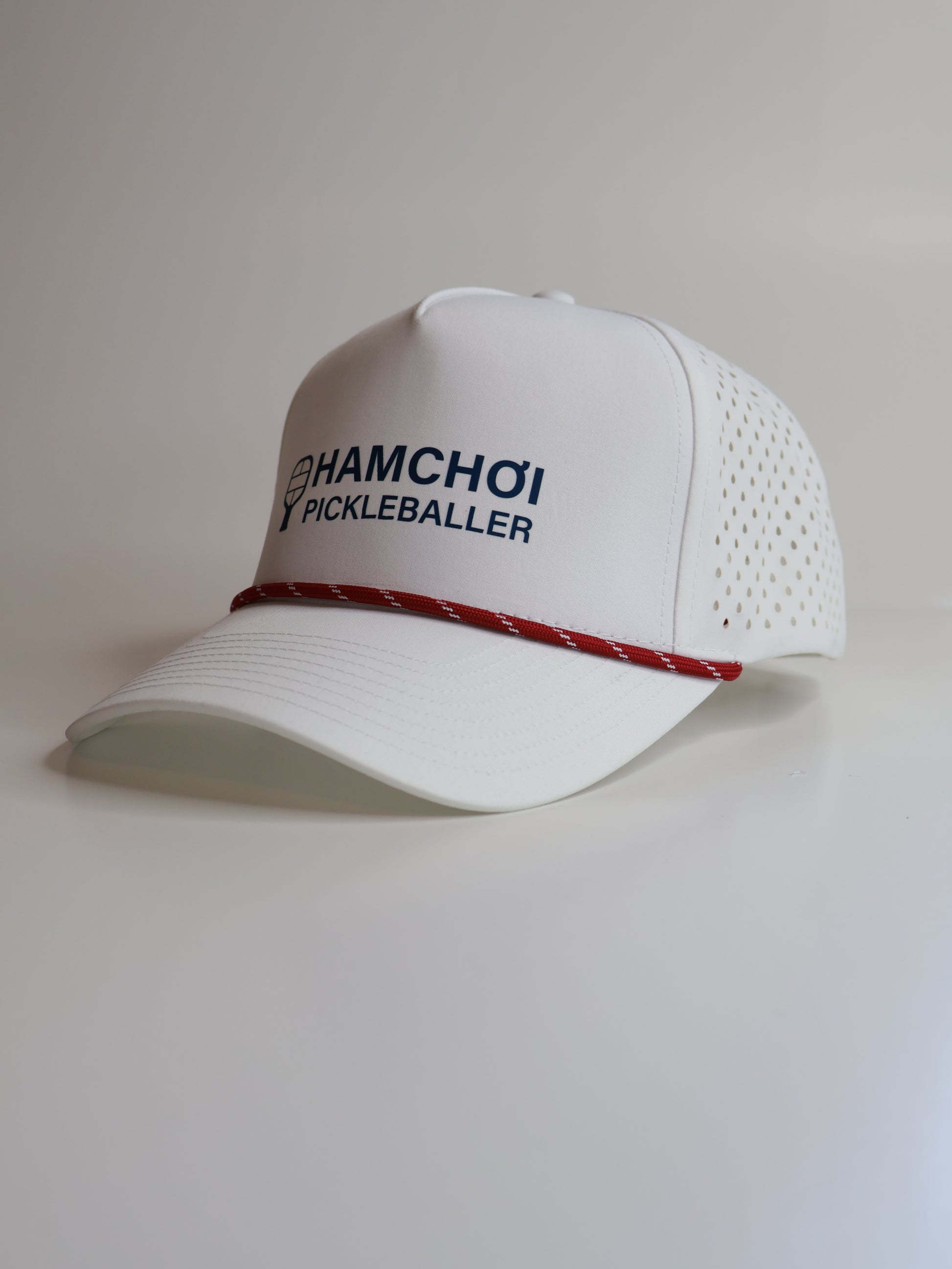 color:white rw