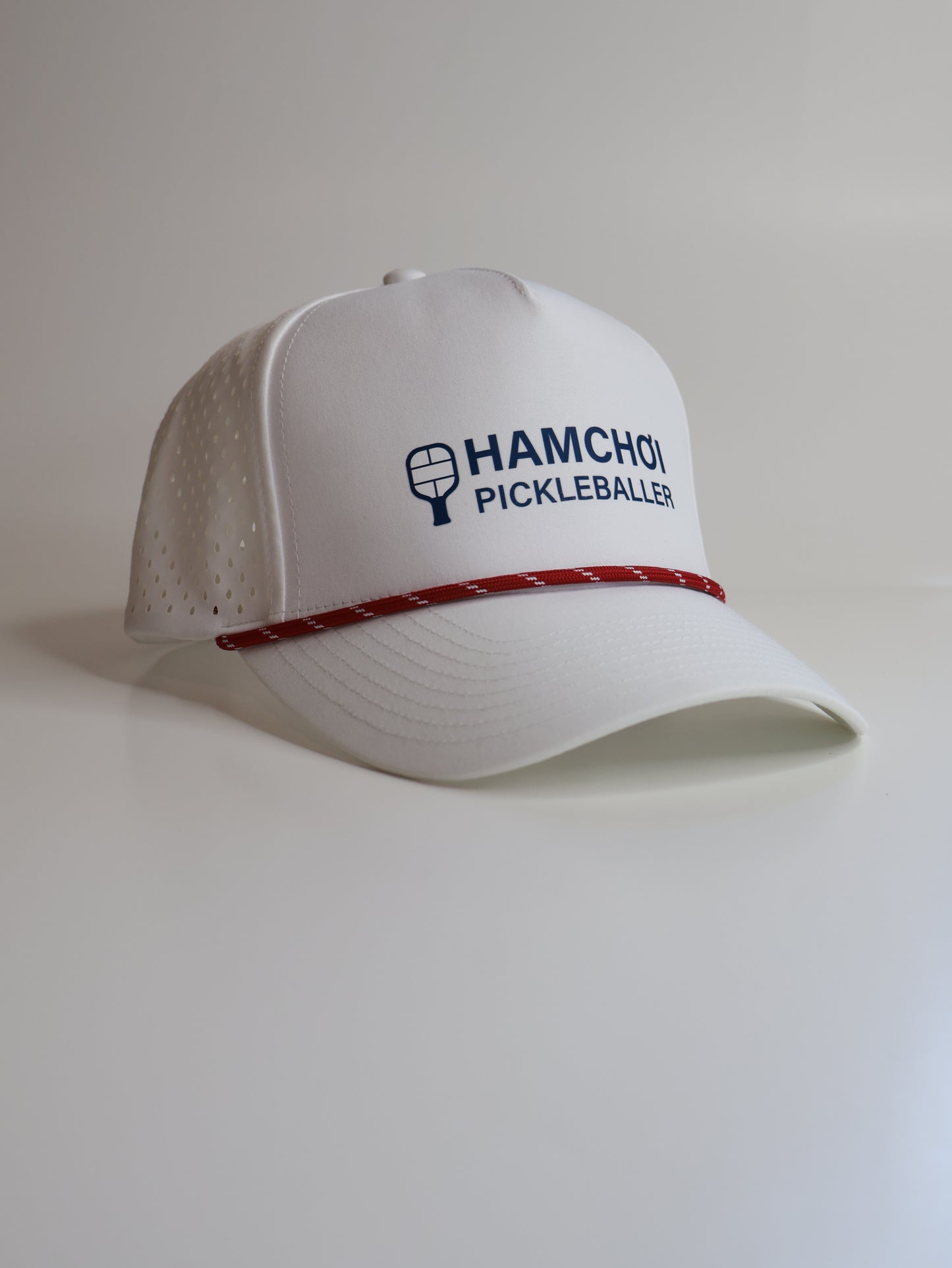 color:white rw